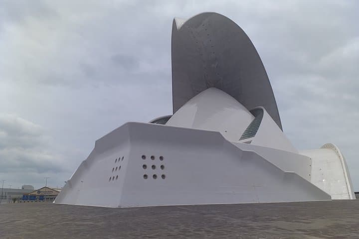Ciudad invicta de Santa Cruz de Tenerife - 1