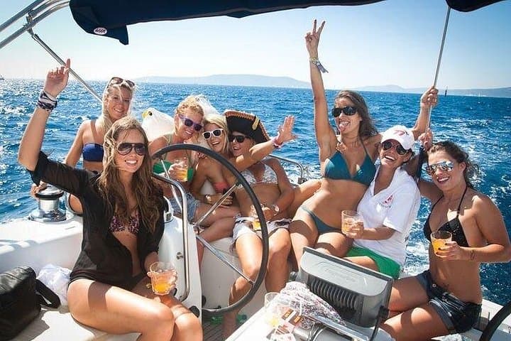VIAJE DE ALQUILER DE YATE PRIVADO, ¡comida y bebidas incluidas! - 1