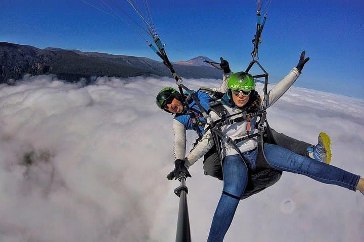 Vuelo en Parapente con Videos/Fotos, Camiseta y Cava - 1