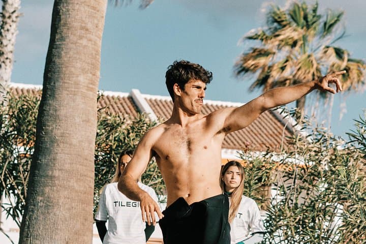 Clases de Surf en Grupo en Playa de las Américas - 1
