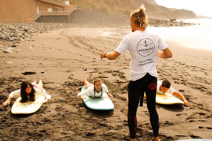 Clases de Surf de 2 Horas aptas para todas las edades - 1