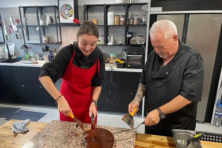 Taller de Chocolate de Tenerife – Del Frijol a la Experiencia Bar - 1