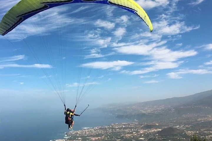 Experiencia básica de vuelo en parapente en Tenerife con recogida - 1