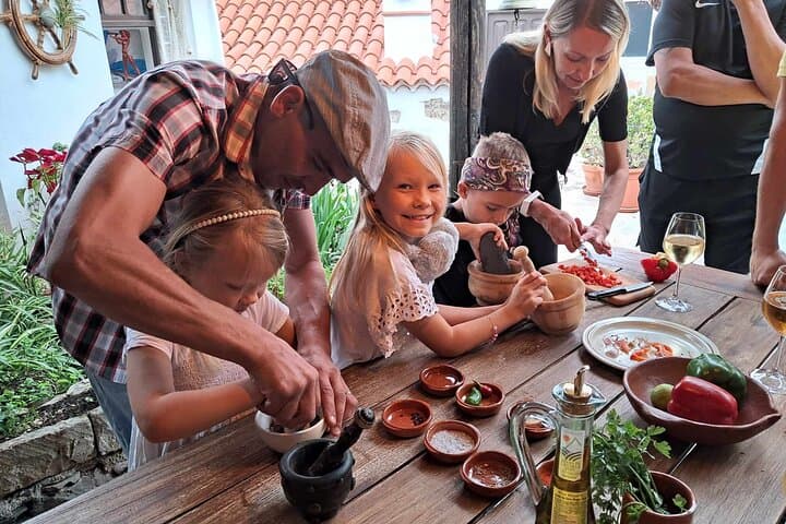 Tenerife : Clase de Cocina Canaria con Icónicos Platos Locales - 1