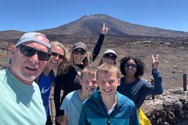 Caminata volcánica y cueva de lava en el Parque Nacional del Teide. Recogida gratuita. - 1