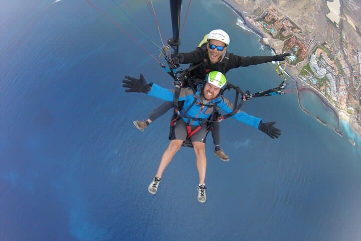 ¡Vuelo en tándem en parapente con adrenalina! - 1