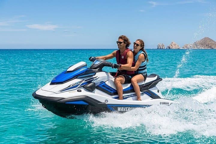 Se requiere licencia de experiencia de día completo de alquiler de motos acuáticas privadas
