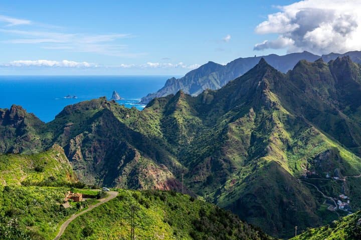 Excursión de un día a Santa Cruz de Tenerife, Anaga y La Laguna - 1